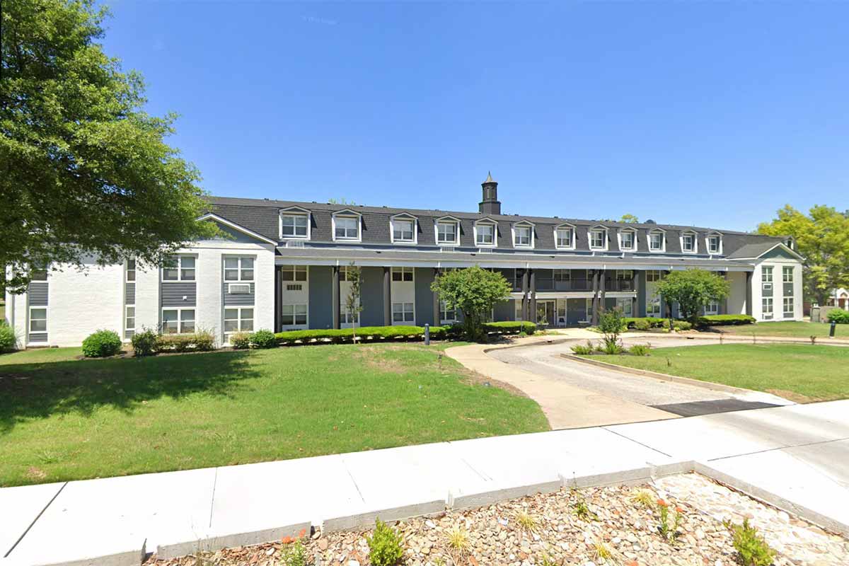 college-park-senior-screenshot-1